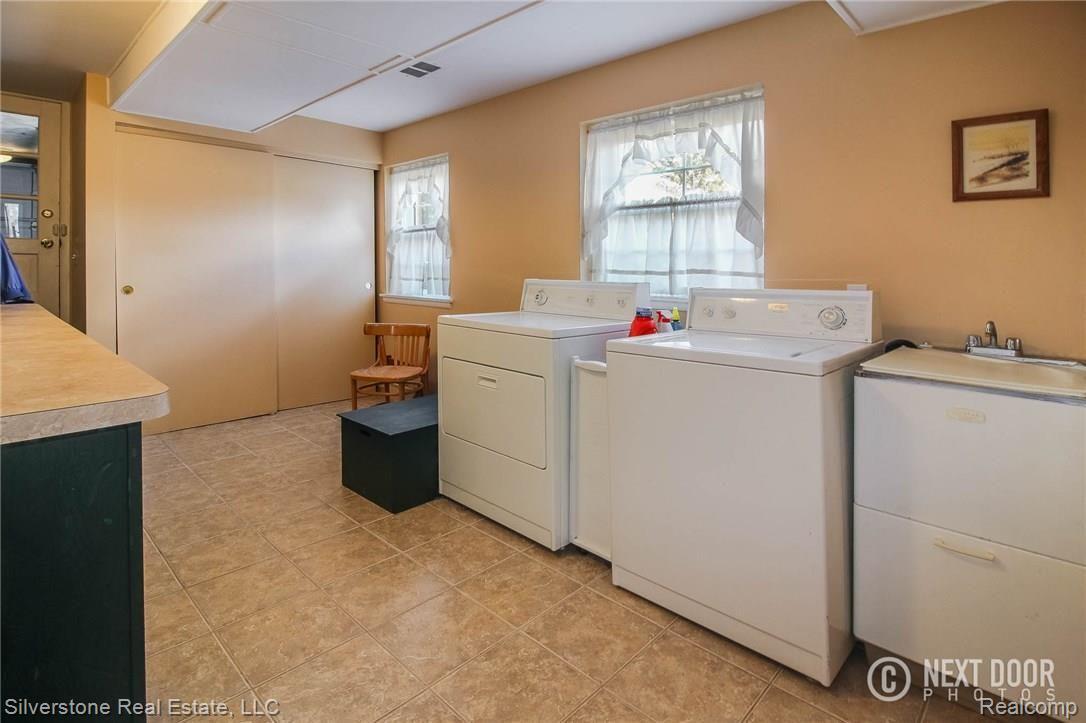529 Willow Tree Lane Rochester, MI 48306 - Photo 22 of 30 IMG_3419Blended.jpg