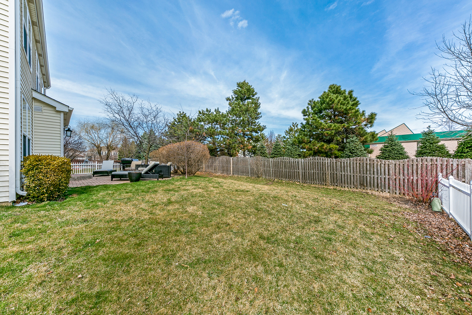 420 Butterfly Road Bolingbrook, IL 60490 - Photo 29 of 29 a backyard of a house with lots of green space