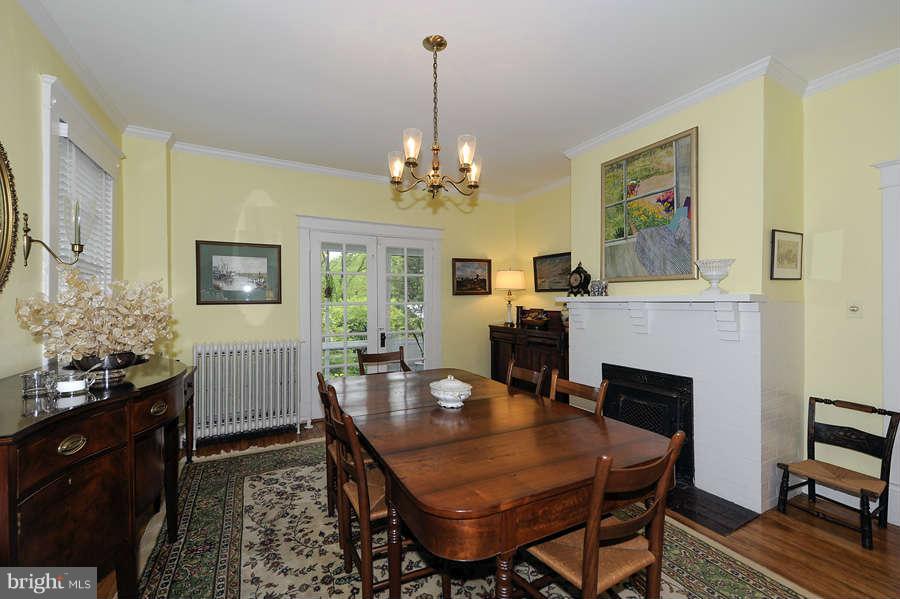4854 Rock Spring Road Arlington, VA 22207 - Photo 7 of 21 Dining Room