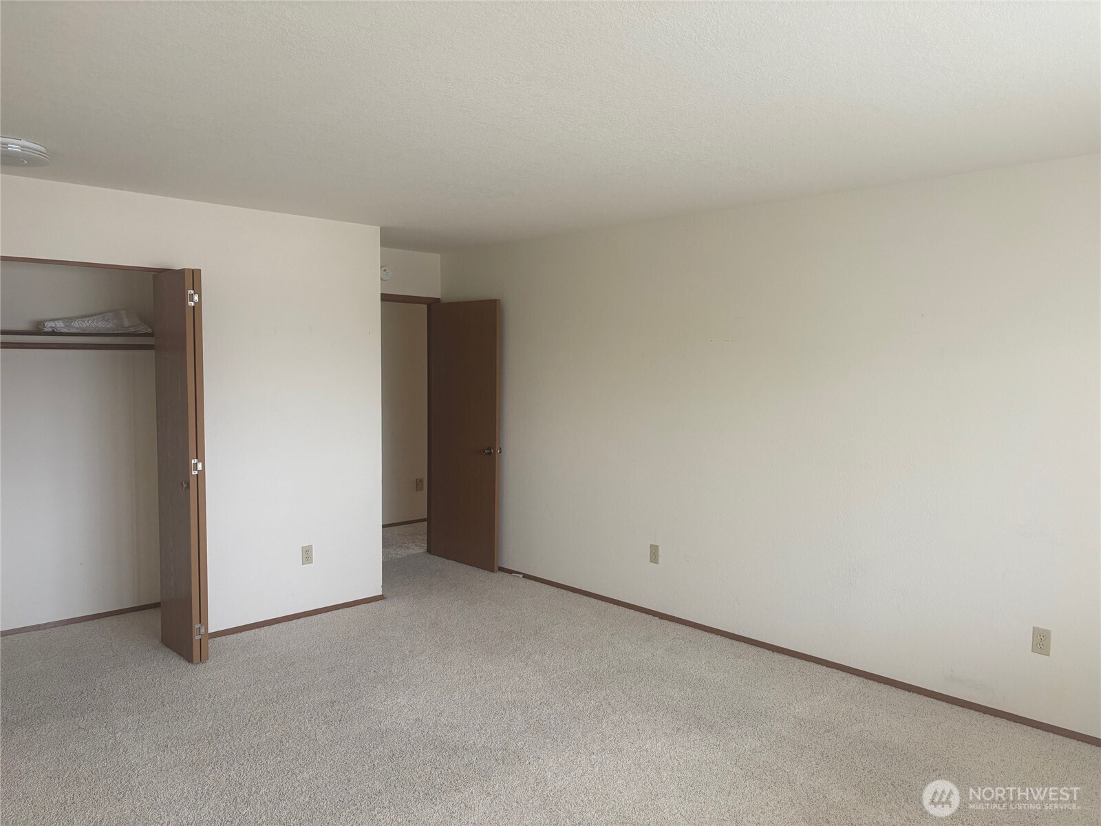 1352 Eastmont Avenue, Unit 15 East Wenatchee, WA 98802 - Photo 17 of 29 a view of an empty room