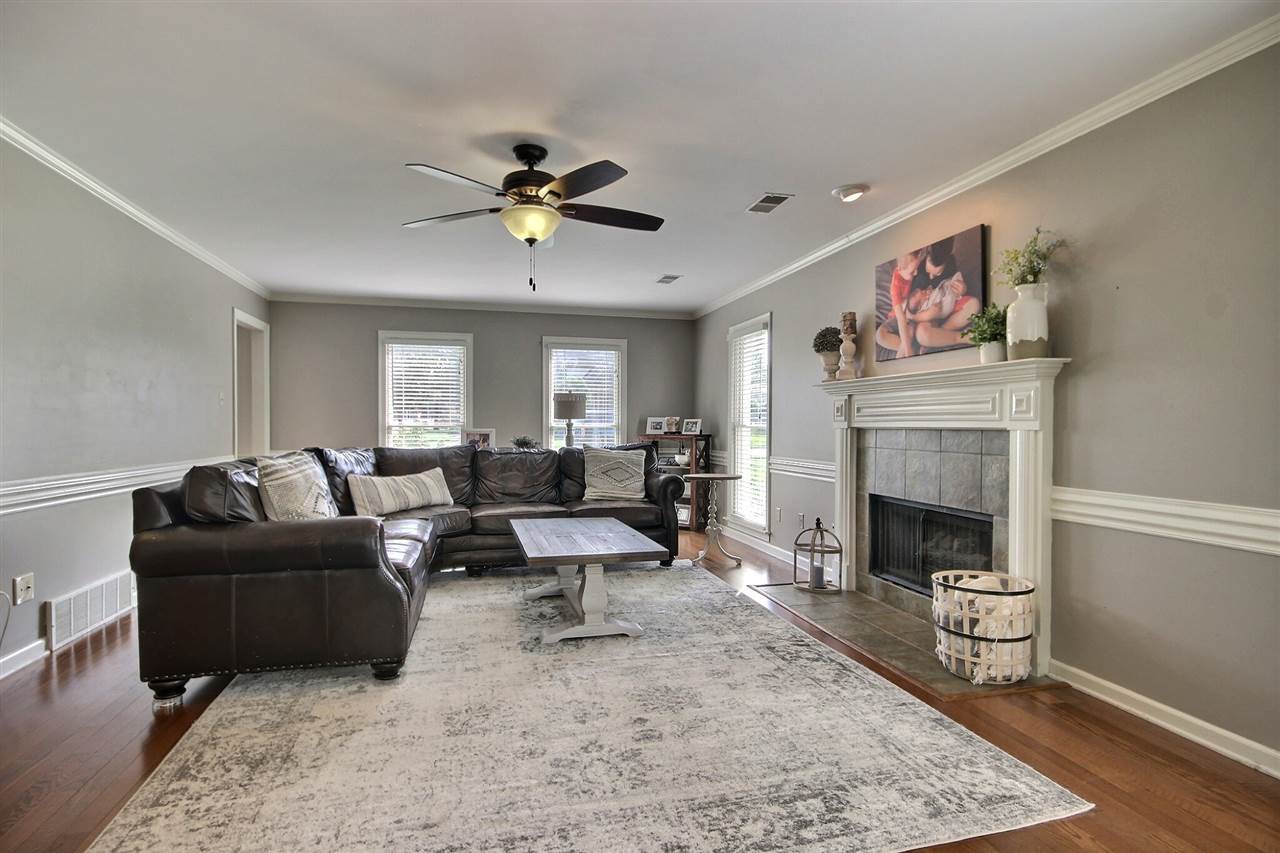 1139 Macon Ridge Drive Collierville, TN 38017 - Photo 8 of 25 Gallery Image 8