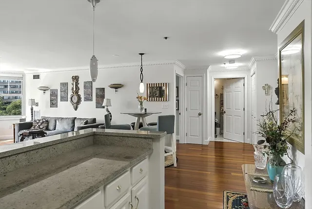 $774,900 | 150 Staniford Street, Unit 1009, Boston, MA 02114
