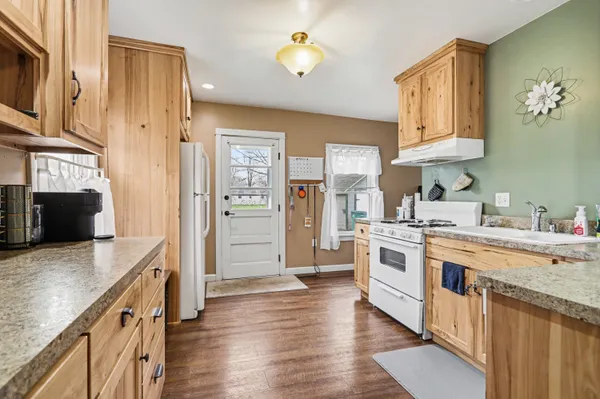 $187,500 | 325 West Burr Oak Street, Centreville, MI 49032