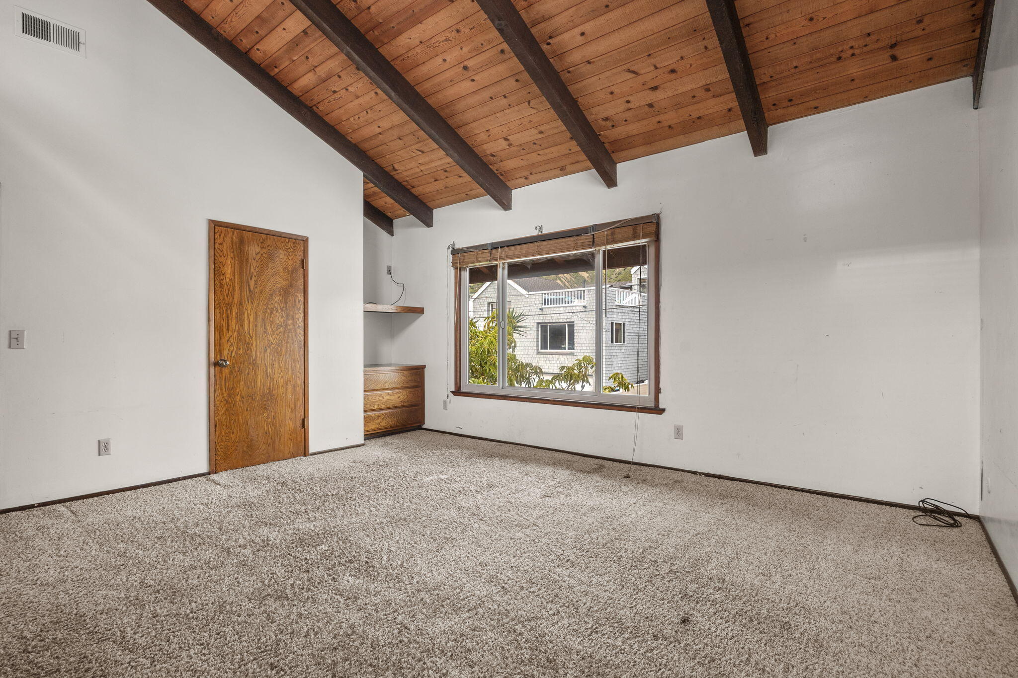 6726 Breakers Way Ventura, CA 93001 - Photo 26 of 42 a view of an empty room with windows