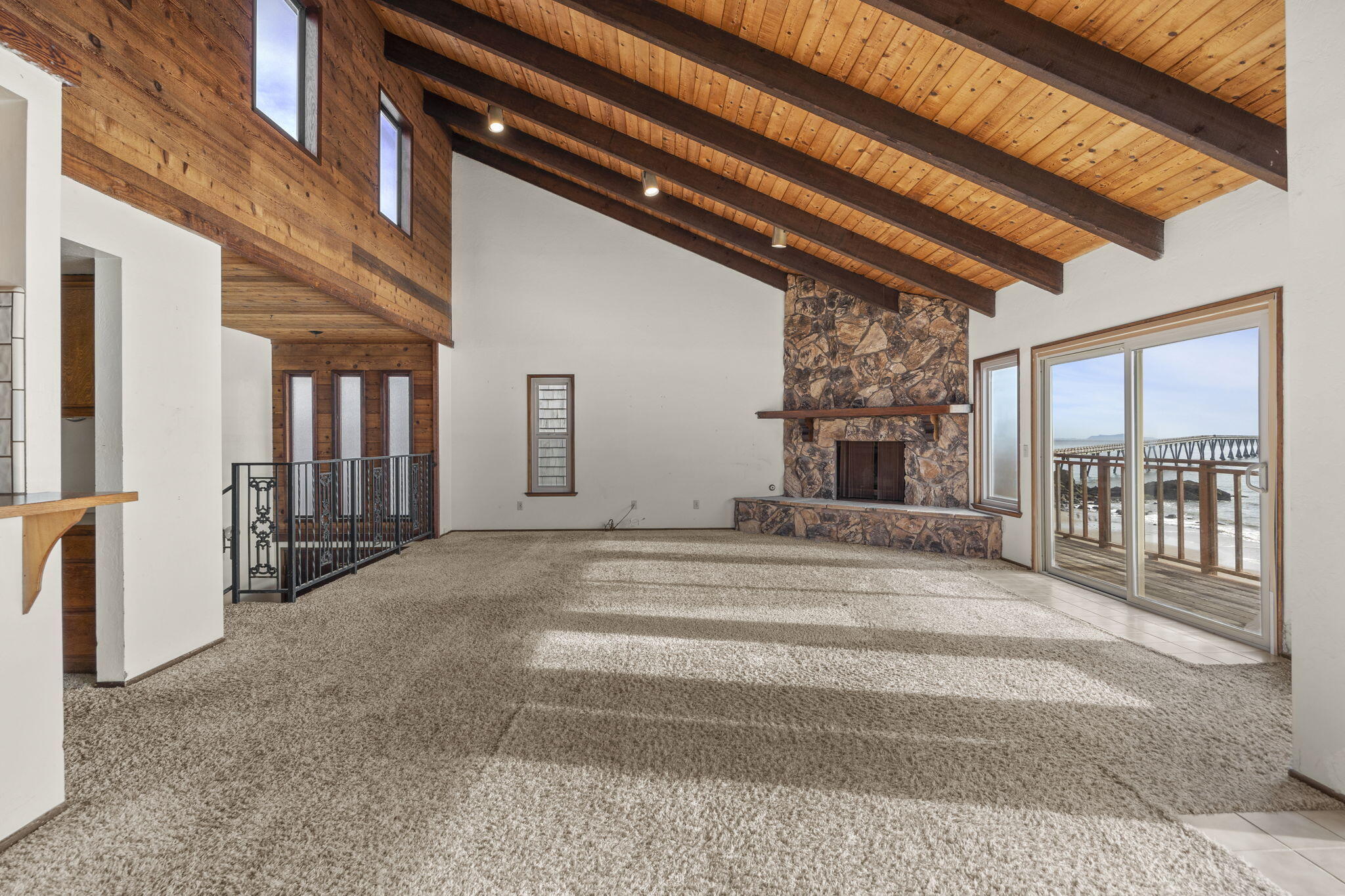 6726 Breakers Way Ventura, CA 93001 - Photo 9 of 42 a view of entryway