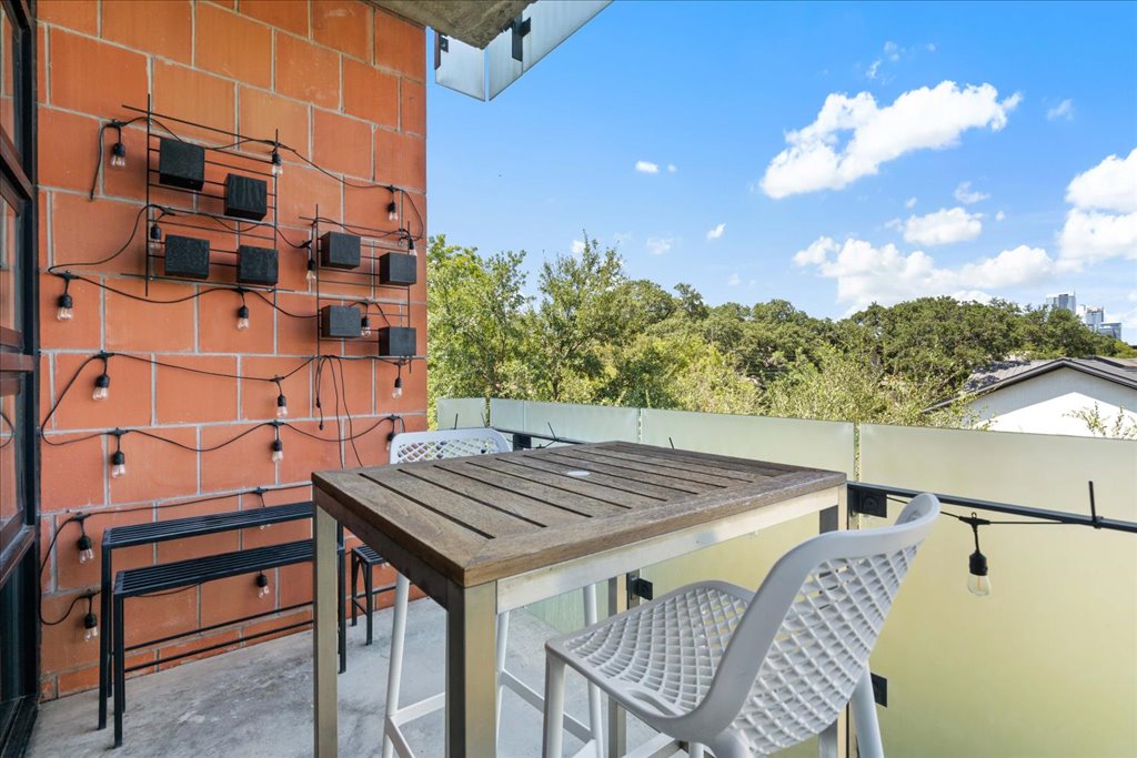 1401 Eva Street, Unit 302 Austin, TX 78704 - Photo 12 of 15 View of balcony
