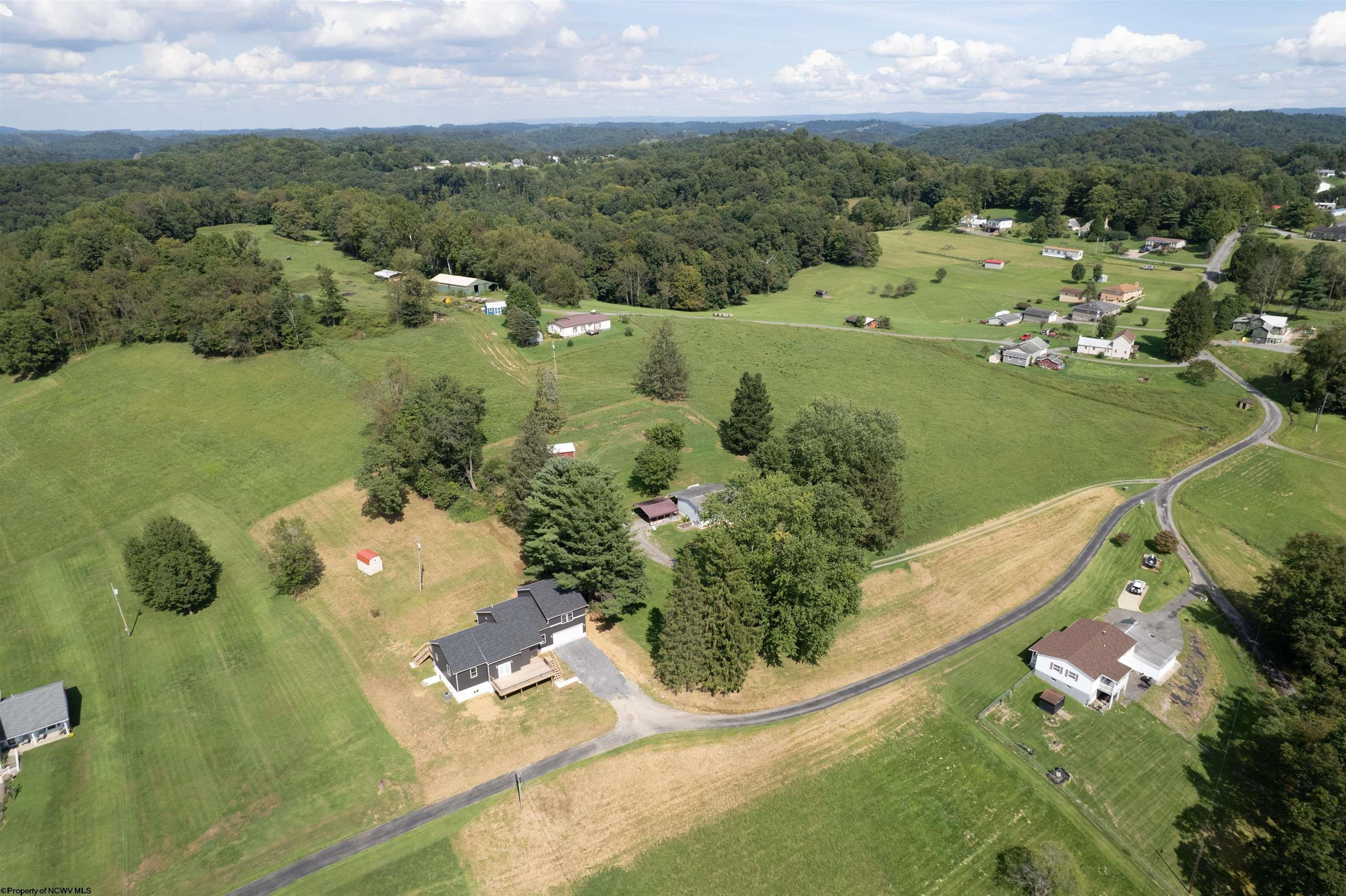 393 Viola Road Fairmont, WV 26554 - Photo 10 of 36 Gallery Image 10