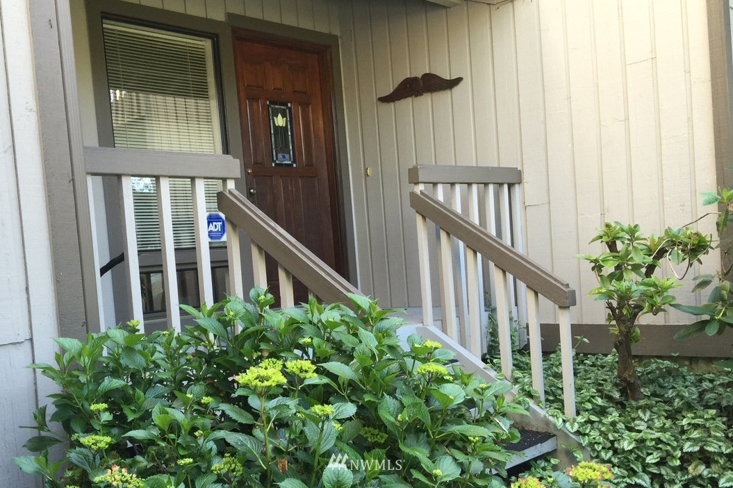 16710 96th Court Northeast Bothell, WA 98011 - Photo 2 of 21