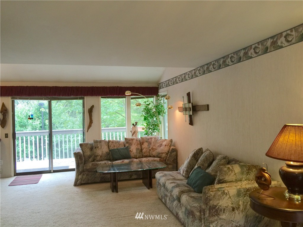 16710 96th Court Northeast Bothell, WA 98011 - Photo 4 of 21