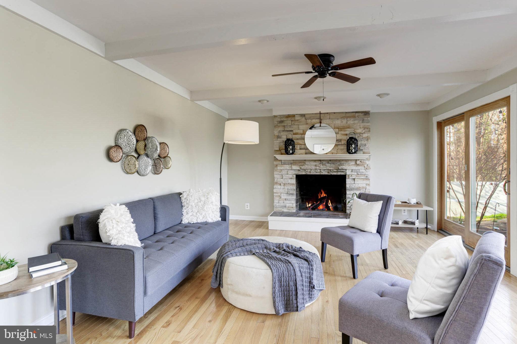 648 Shore Acres Road Arnold, MD 21012 - Photo 18 of 60 Family Room