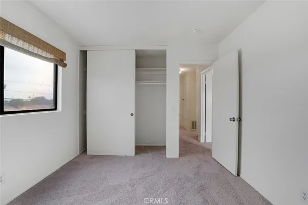 $599,950 | 20737 Roscoe Boulevard, Unit 701, Winnetka, CA 91306