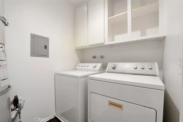 $599,950 | 20737 Roscoe Boulevard, Unit 701, Winnetka, CA 91306