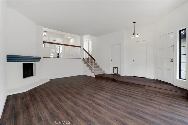 $599,950 | 20737 Roscoe Boulevard, Unit 701, Winnetka, CA 91306