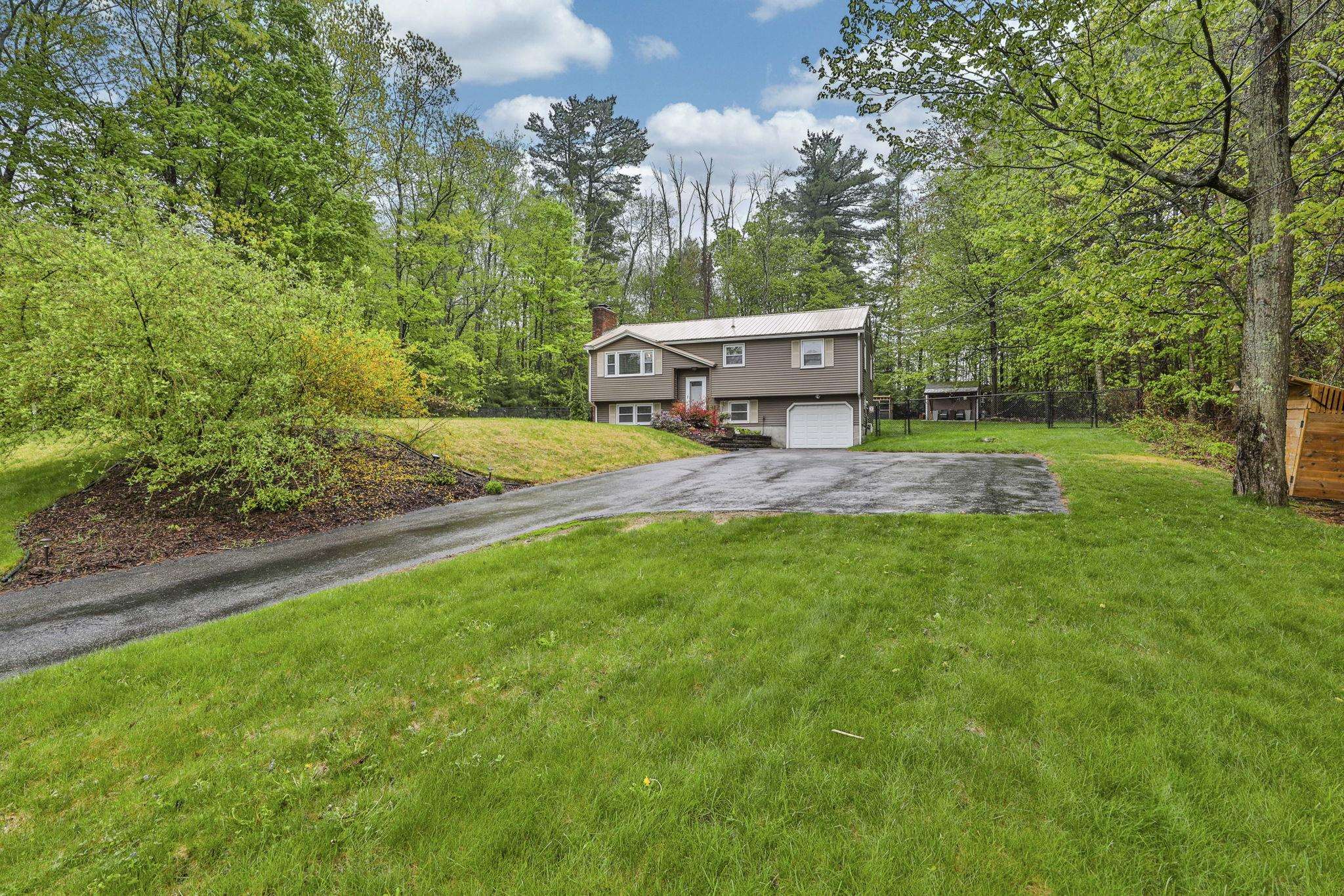 336 New Boston Road Bedford, NH 03110 - Photo 2 of 44 Gallery Image 2