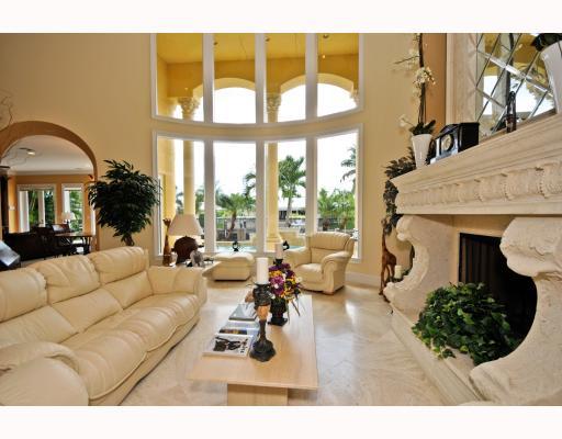 808 Dover Street Boca Raton, FL 33487 - Photo 4 of 10 Additional Photo