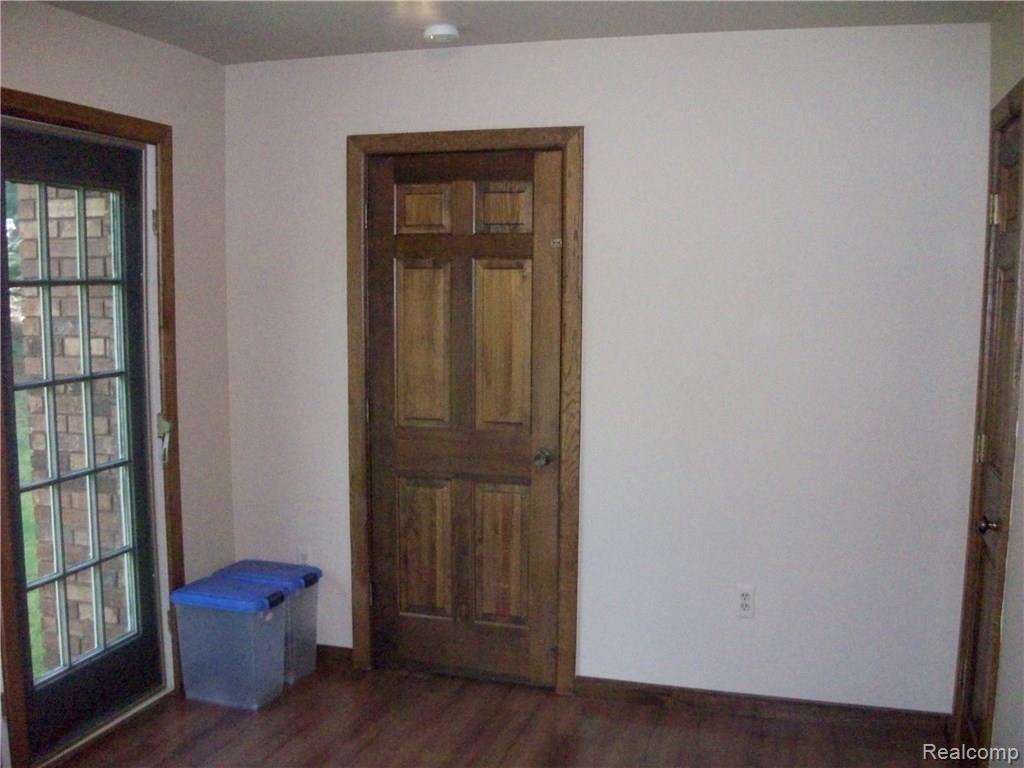 420 Mack Road Leonard, MI 48367 - Photo 5 of 37 100_2379.JPG