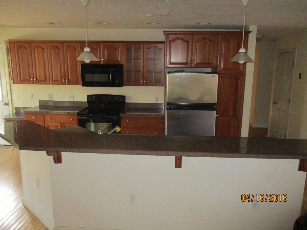 104 Whitins Road Sutton, MA 01590 - Photo 3 of 13 Gallery Image 3