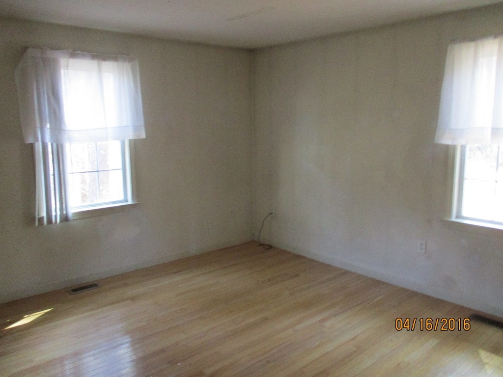 104 Whitins Road Sutton, MA 01590 - Photo 10 of 13 Gallery Image 10