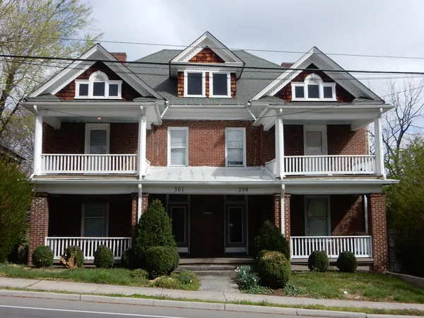 $1,200 | 361 Elm Avenue, Unit 2, Roanoke, VA 24016