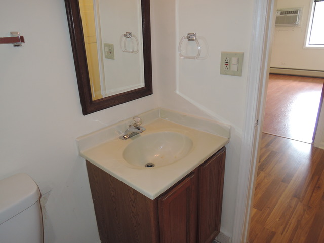 234 East Bailey Road, Unit H Naperville, IL 60565 - Photo 14 of 22