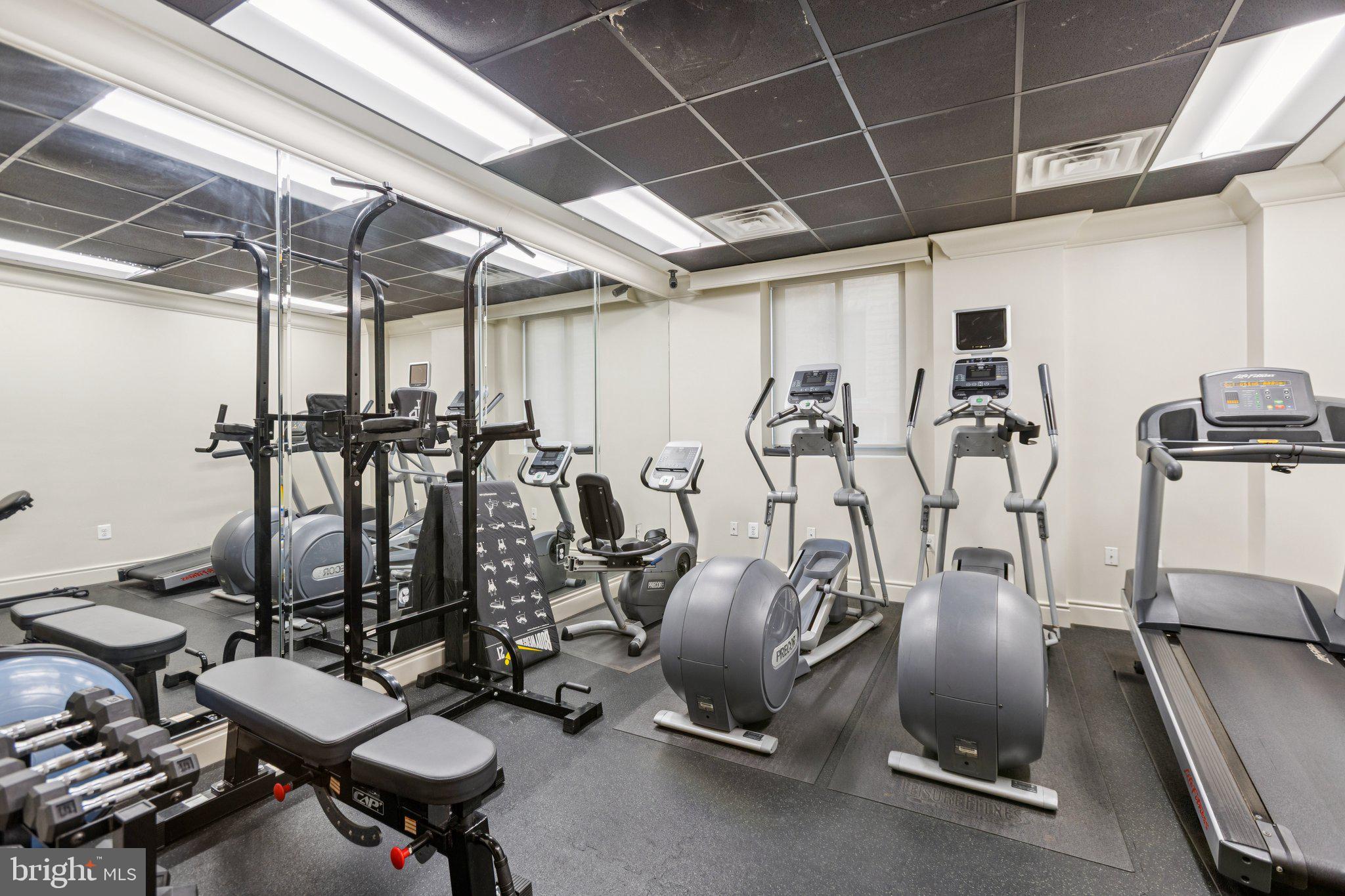 301 Massachusetts Avenue Northwest, Unit 606 Washington, DC 20001 - Photo 21 of 25 a view of a room with gym equipment