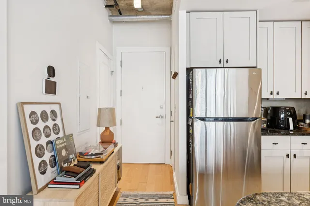 $2,355 | 301 Massachusetts Avenue Northwest, Unit 606, Washington, DC 20001