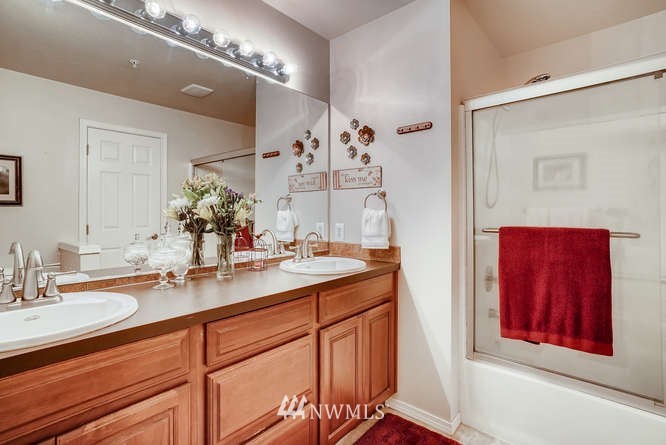 21624 9th Avenue Southeast, Unit D103 Bothell, WA 98021 - Photo 8 of 12