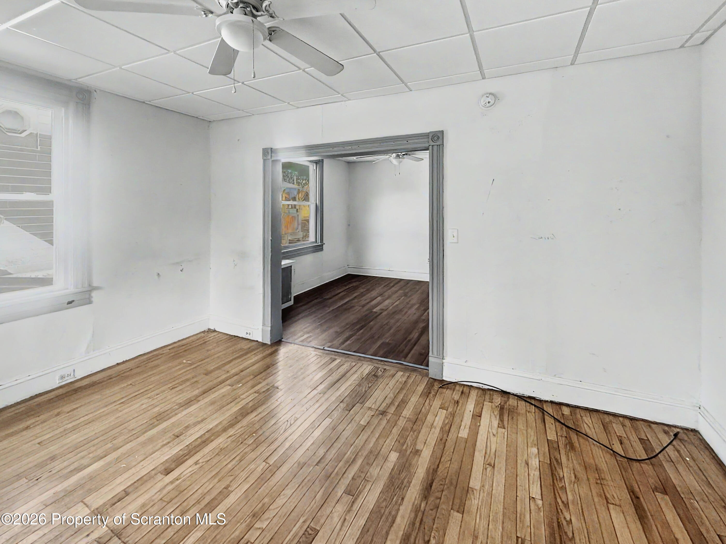 516 4th Street Dunmore, PA 18512 - Photo 2 of 10 Living Room