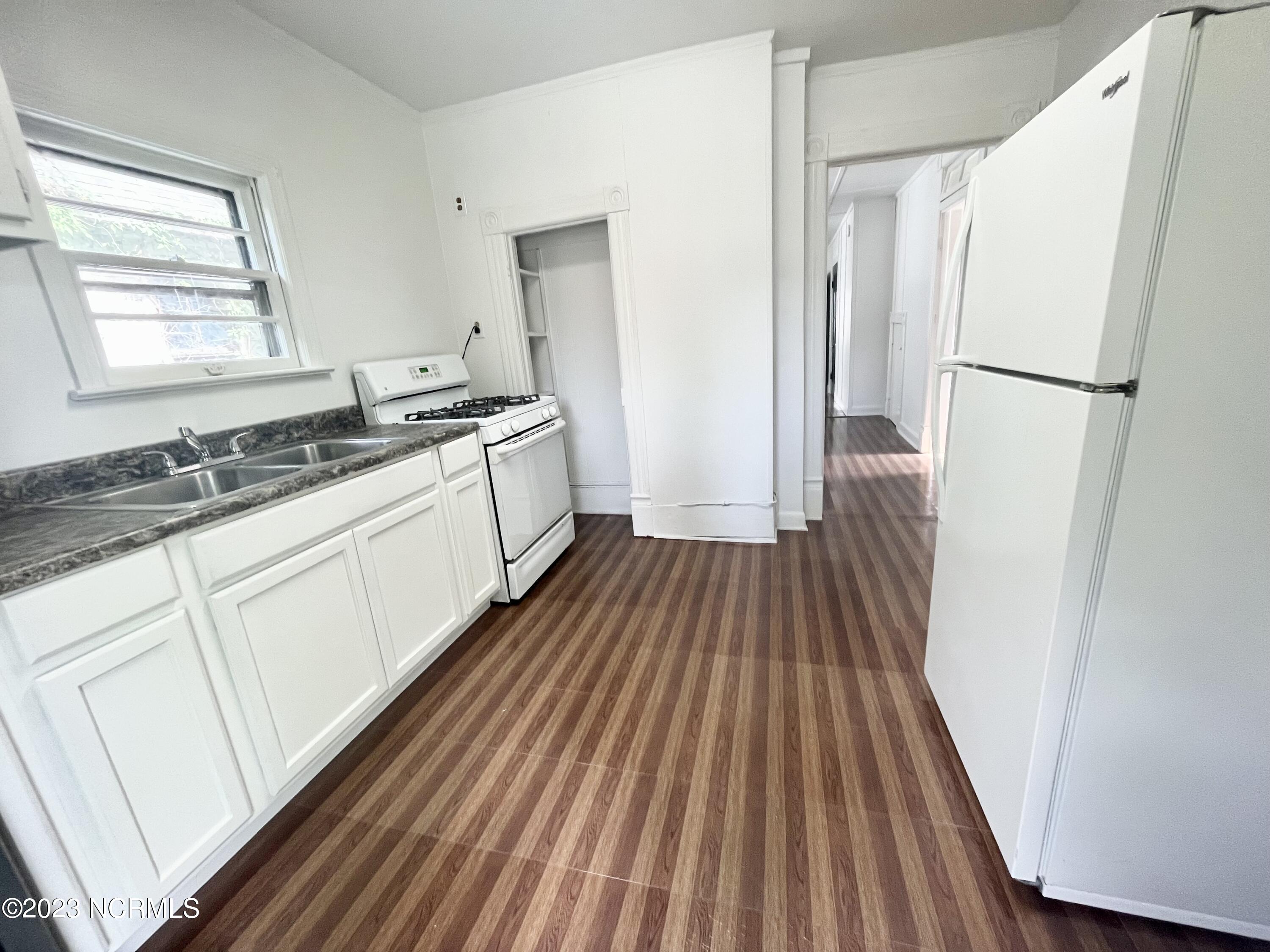 741 Riverside Avenue, Unit C Elizabeth City, NC 27909 - Photo 4 of 7 original (3)