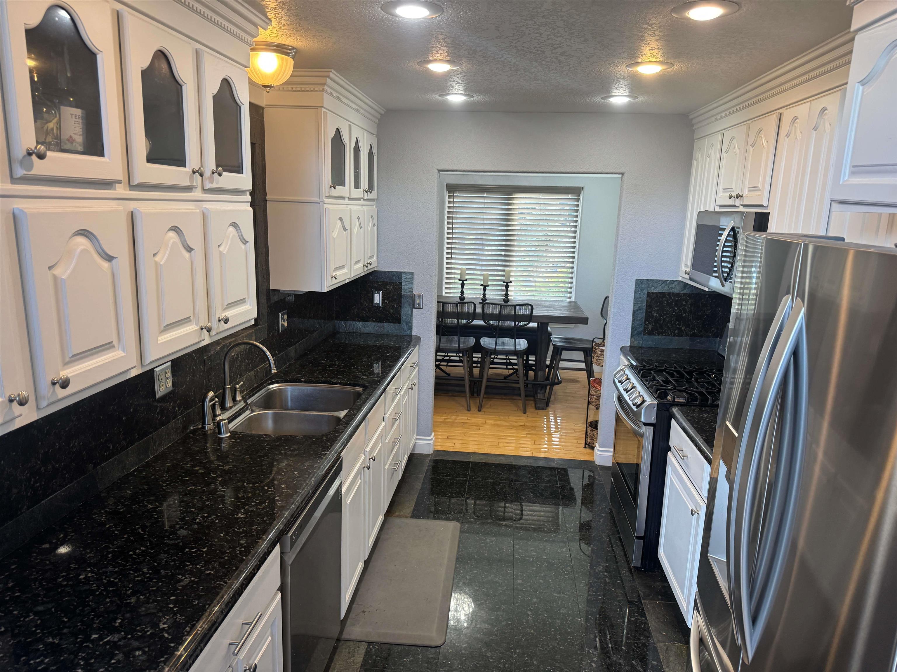 4803 Elkridge Road Weed, CA 96094 - Photo 9 of 47 Gallery Image 9