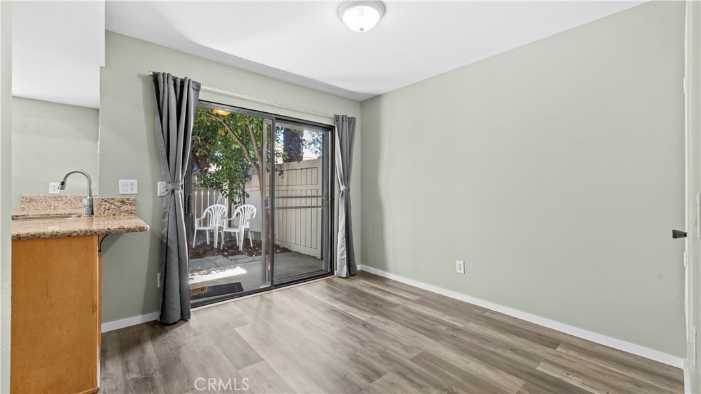1013 West Linden Street, Unit 7 Riverside, CA 92507 - Photo 6 of 35