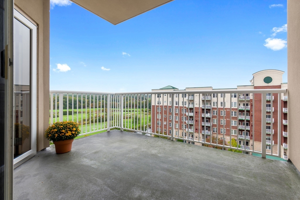 36 Village Road, Unit 712 Middleton, MA 01949 - Photo 15 of 39