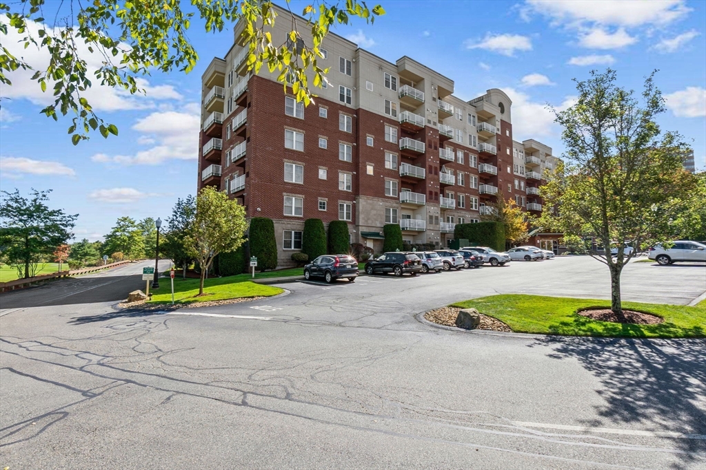 36 Village Road, Unit 712 Middleton, MA 01949 - Photo 3 of 39