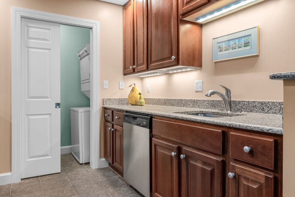 36 Village Road, Unit 712 Middleton, MA 01949 - Photo 8 of 39