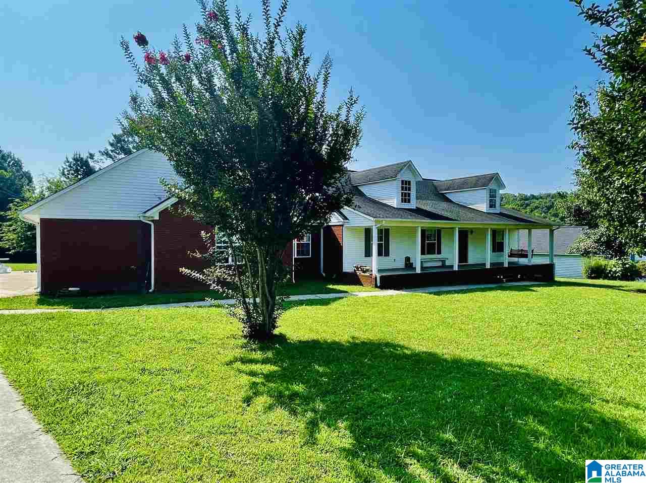 300 Pleasant Valley Circle Hayden, AL 35079 - Photo 5 of 46