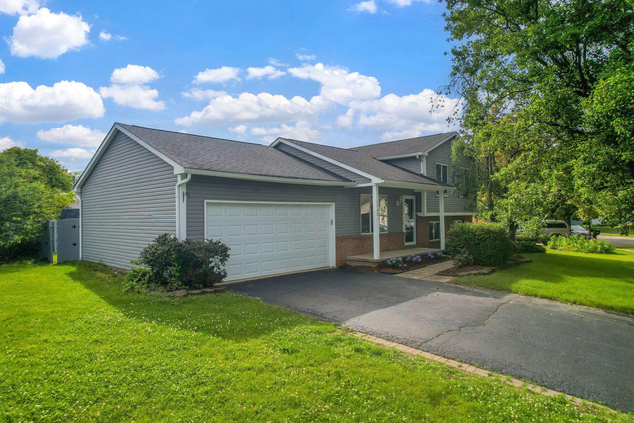 5548 Spring Hill Road Grove City, OH 43123 - Photo 3 of 56