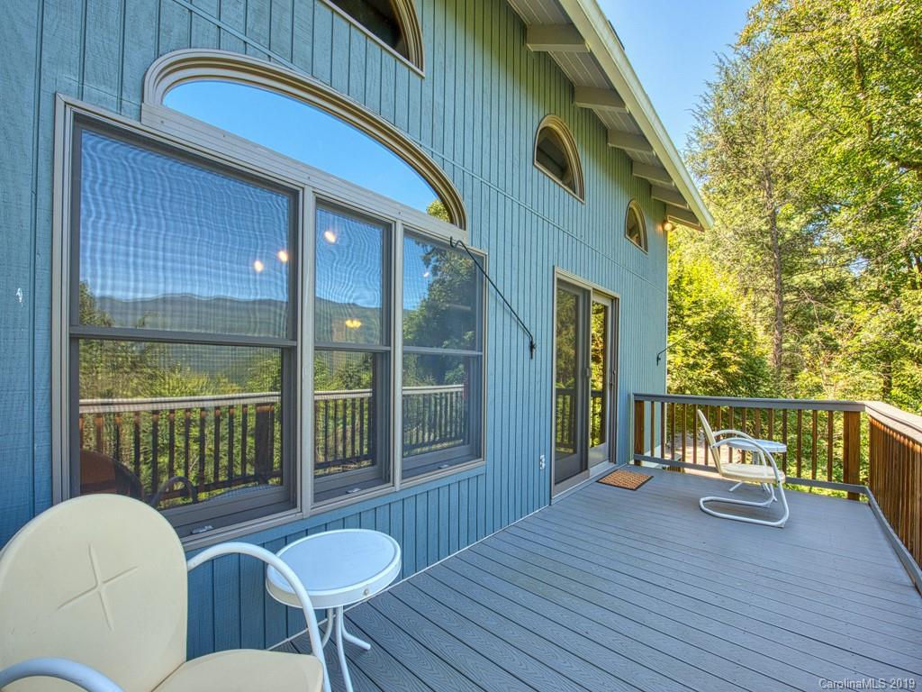 265 Shadow Ridge Sylva, NC 28779 - Photo 2 of 33 a house view with a seating space