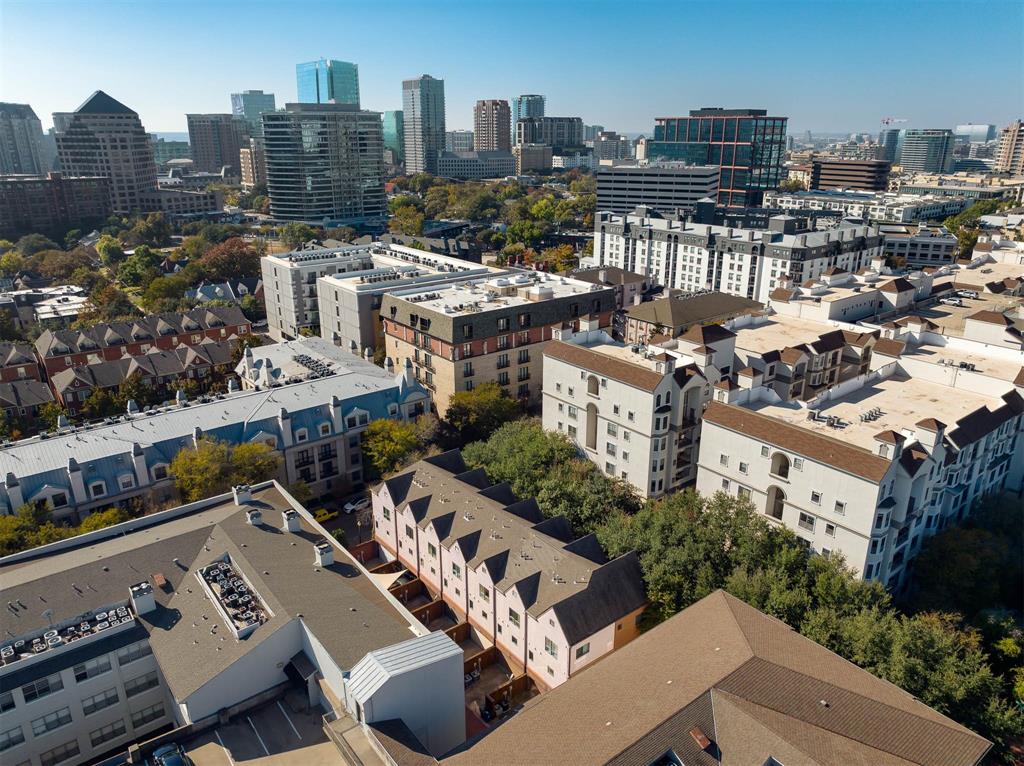 2910 Woodside Street Dallas, TX 75204 - Photo 21 of 24 a picture of city view