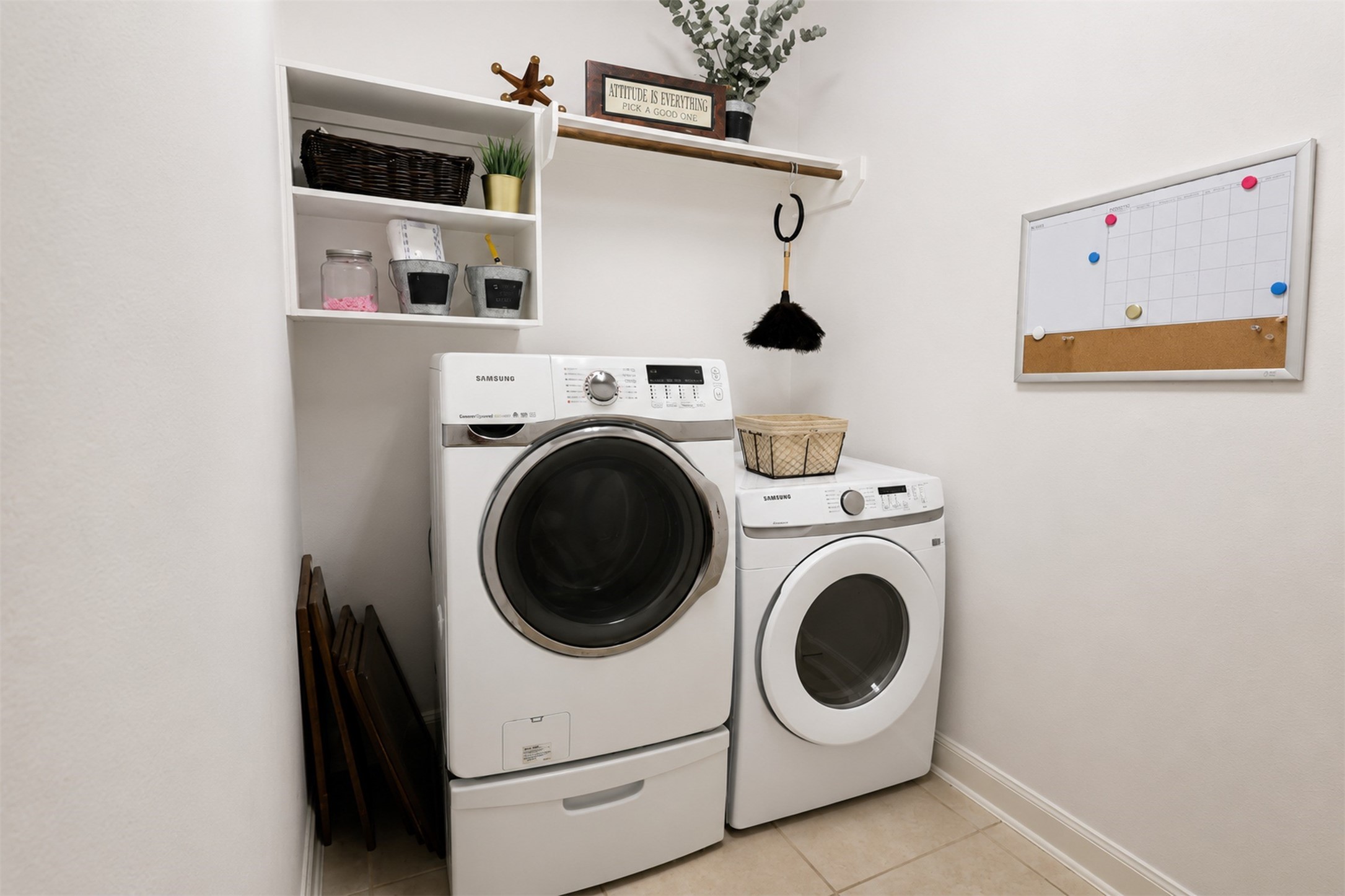 22 Sandwell Place Spring, TX 77389 - Photo 32 of 45 Laundry room
