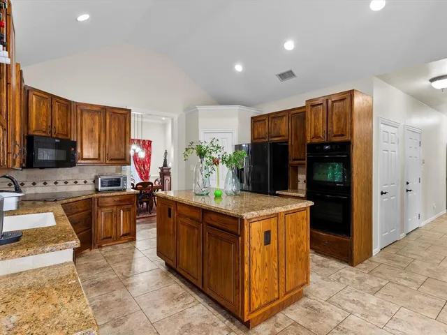 $1,099,999 | 1705 Warwick Crescent Court, Denton, TX 76226