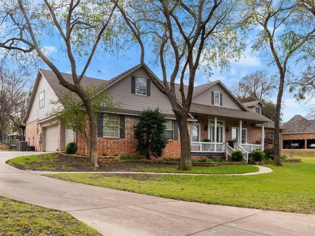 $1,099,999 | 1705 Warwick Crescent Court, Denton, TX 76226