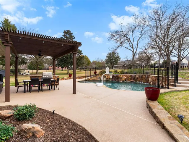 $1,099,999 | 1705 Warwick Crescent Court, Denton, TX 76226