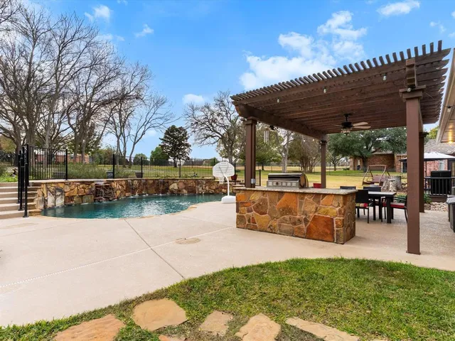 $1,099,999 | 1705 Warwick Crescent Court, Denton, TX 76226