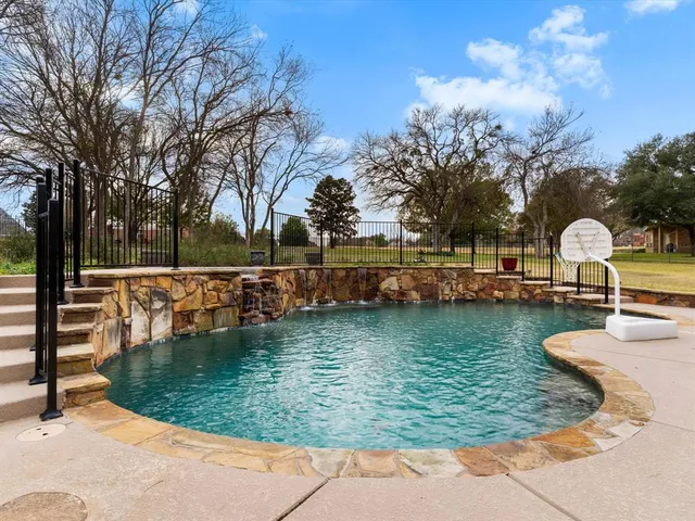 $1,099,999 | 1705 Warwick Crescent Court, Denton, TX 76226