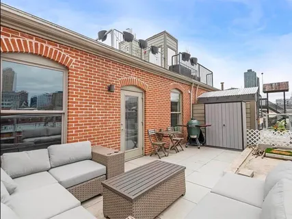 $1,075,000 | 72 Essex Street, Unit 7, Jersey City, NJ 07302