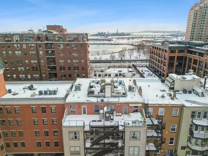 $1,075,000 | 72 Essex Street, Unit 7, Jersey City, NJ 07302