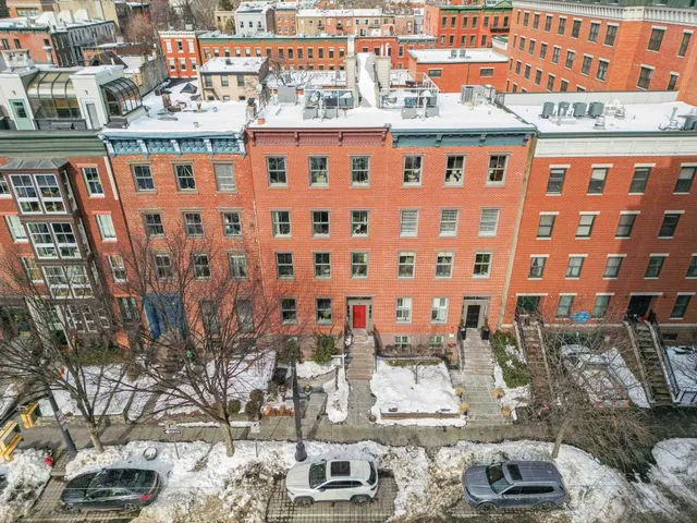 $1,075,000 | 72 Essex Street, Unit 7, Jersey City, NJ 07302