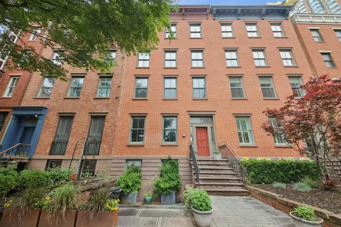 $1,075,000 | 72 Essex Street, Unit 7, Jersey City, NJ 07302