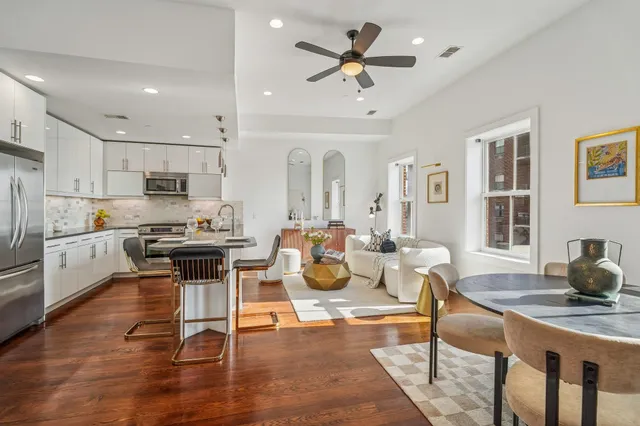 $1,075,000 | 72 Essex Street, Unit 7, Jersey City, NJ 07302