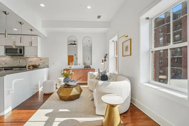 $1,075,000 | 72 Essex Street, Unit 7, Jersey City, NJ 07302